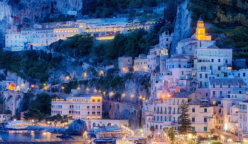 NH COLLECTION - AMALFI COAST NIGHT VIEW